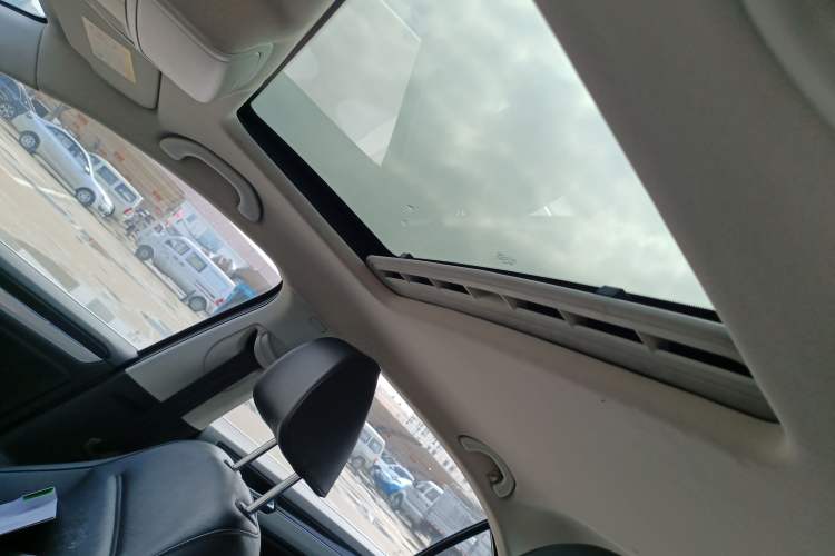 Used Volkswagen Sagitar 2017 1.6L Automatic Comfort Model Headliner