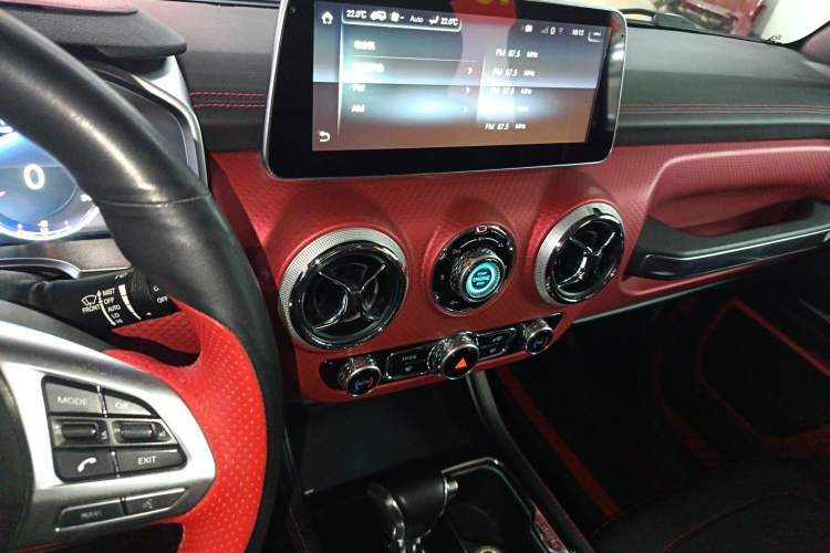 Used BAIC Off-Road BJ40 2018 PLUS 2.3T Automatic Four-Wheel Drive Flagship Version China V Emission Standard