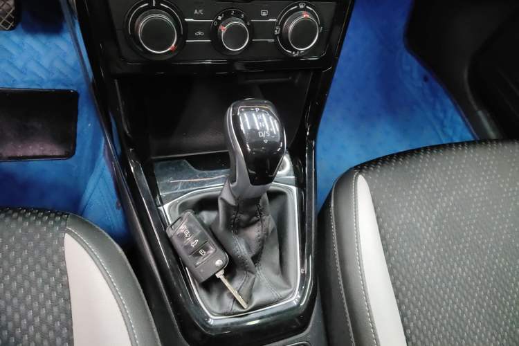 Used Volkswagen Tacqua 2020 1.5L Automatic Yue