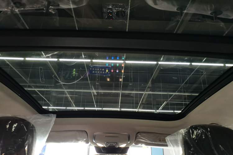 Used Hongqi HS3 PHEV 2025 Model 117km Jingwei Edition Headliner