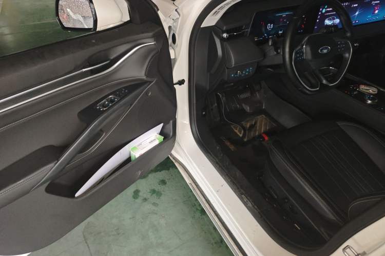 Used Ford Mondeo 2025 1.5T EcoBoost Luxury Version Driver Seat