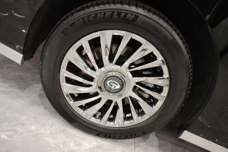 Used GAC Trumpchi M8 2025 Zongshi Series Super Hybrid Edition
