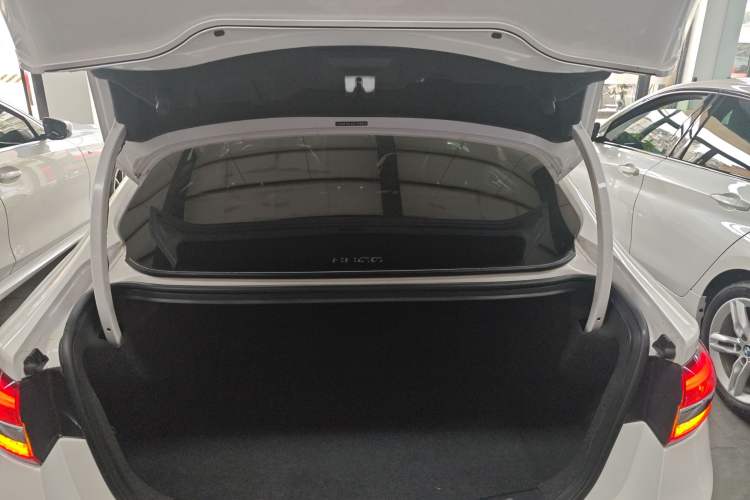 Used Ford Mondeo 2017 Facelifted EcoBoost 180 Fashion Edition Trunk