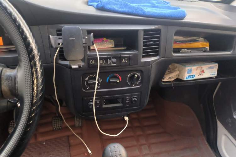 Used Wuling Zhiguang 2015 1.2L Practical LS-I Model
