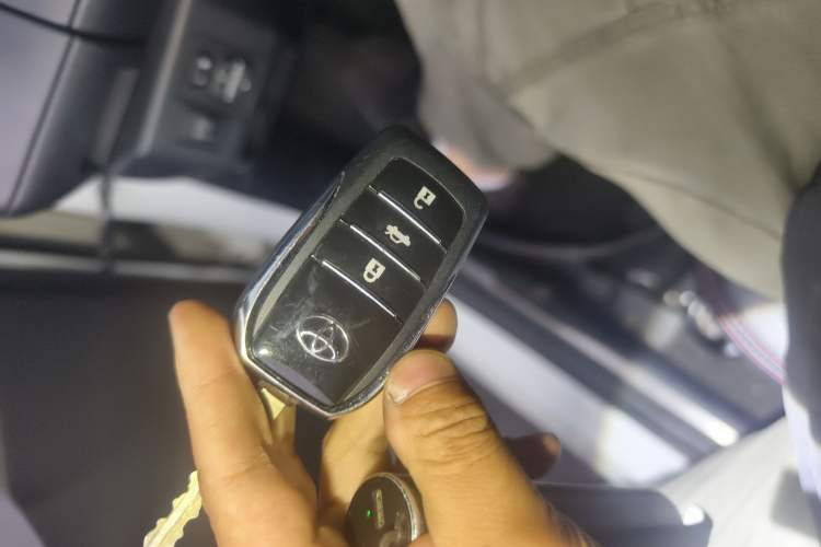 Used Toyota YARiS L Zhi Xuan 2016 Revised 1.5E CVT Charming Edition