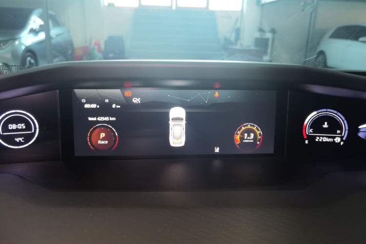 Used Changan UNI-V 2022 1.5T Prestige Version