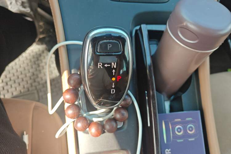 Used Buick LaCrosse 2016 20T Elite Edition Gear Lever