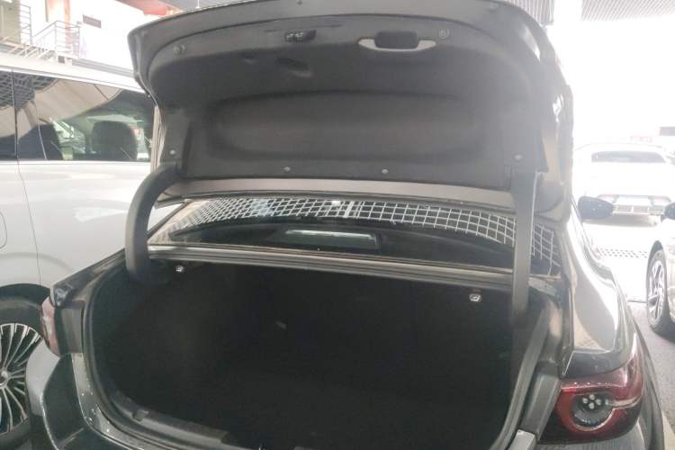 Used Mazda 3 Axela 2023 2.0L Automatic Zhiya Edition Trunk