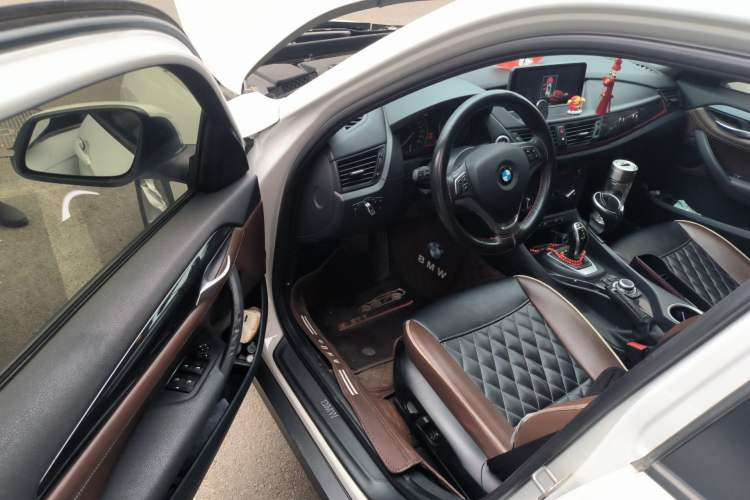 Used BMW X1 2015 sDrive18i Fashion Upgrade Edition Driver Seat