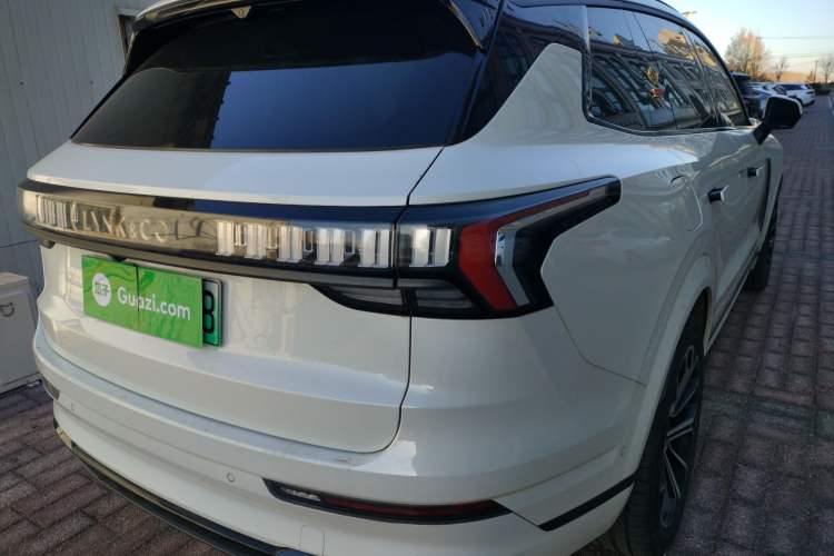 Used Lynk & Co 09 EM-P 2023 2.0TD EM-P Long-Range Version PM 7-Seater