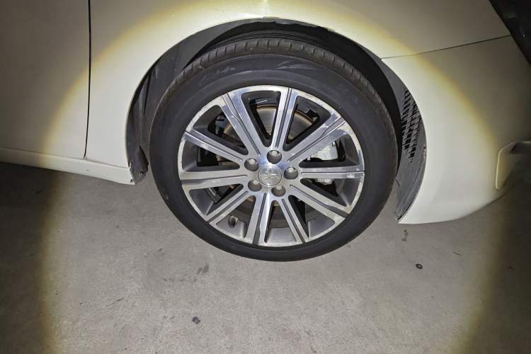 Used Peugeot 408 2016 1.6T Automatic Luxury Edition Right Front Wheel Hub