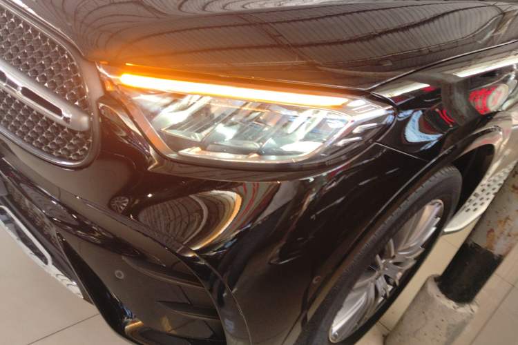 Used Mercedes-Benz GLC 2023 GLC 300 L 4MATIC Dynamic 7-Seater
