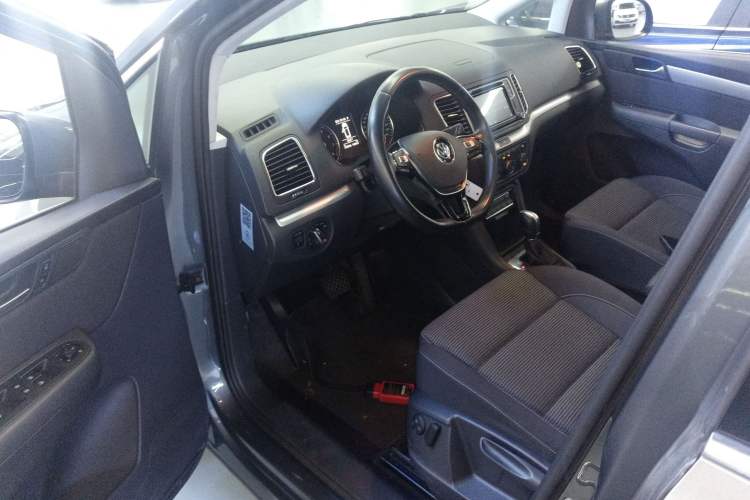 Used Volkswagen Sharan 2018 380TSI Comfort Edition 7-Seater

