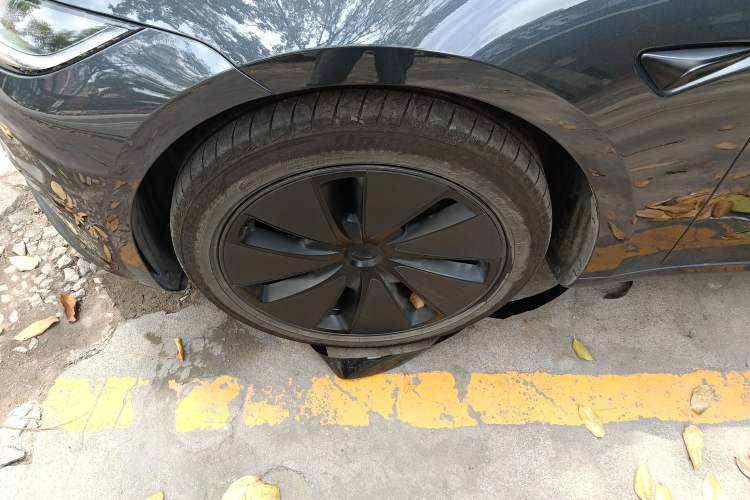 Used Tesla Model 3 2025 Rear-Wheel-Drive Version
