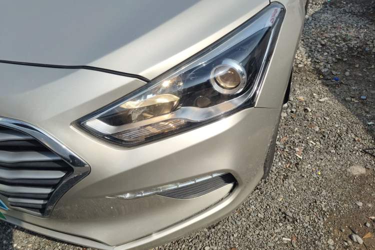Used Hyundai Mistra 2017 1.8L Automatic Deluxe DLX Model China V Emission Standard Left Front Headlight