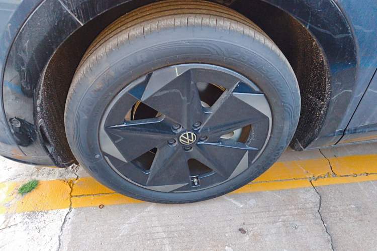 Used Volkswagen ID.UNYX 2025 Pure Model
