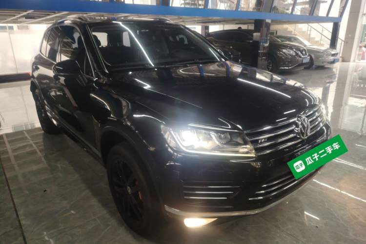 Used Volkswagen Touareg 2017 3.0 TSI Touareg Edition Front Right 45 Deg