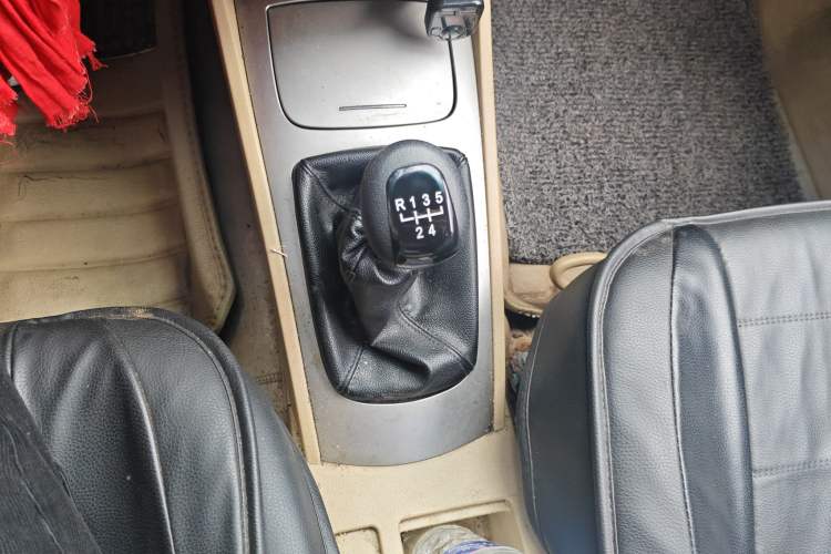 Used Buick Excelle 2011 1.6 LX-MT