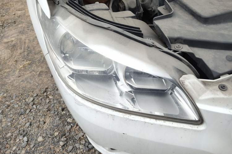 Used Peugeot 301 2014 1.6L Manual Luxury Edition