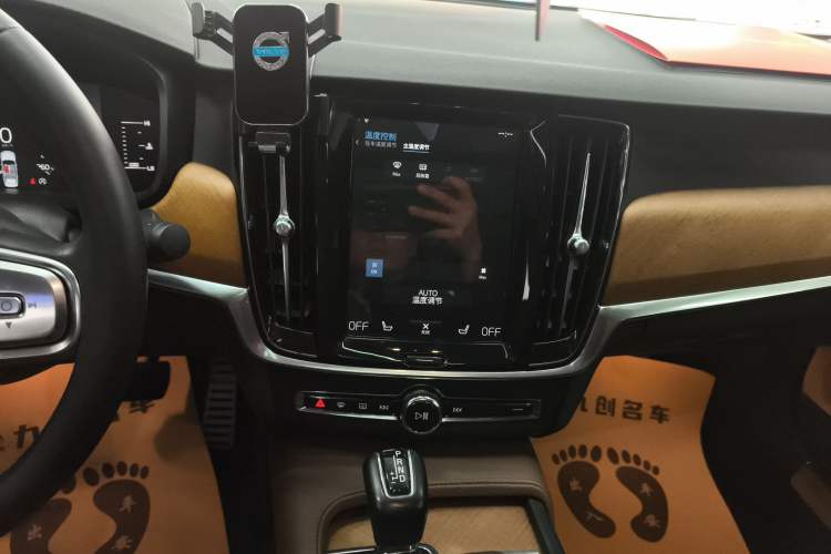 Used Volvo S90 2020 T5 Zhiyi Luxury Edition