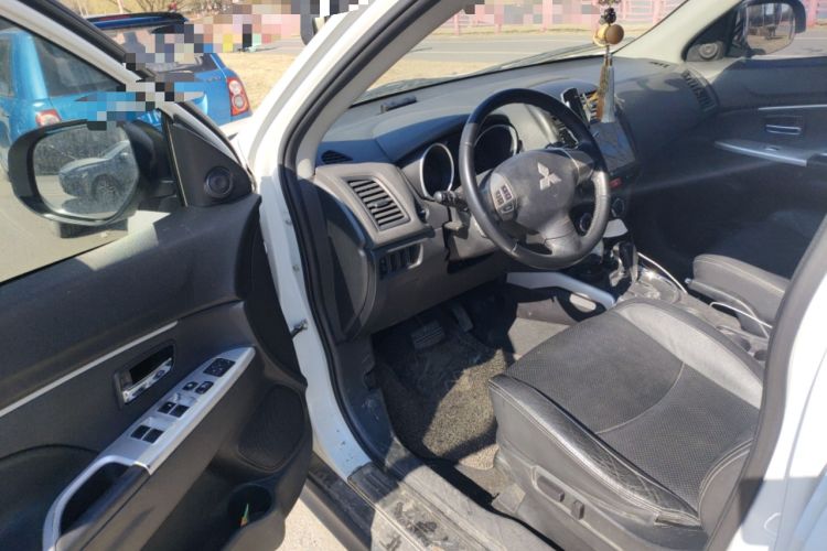 Used Mitsubishi ASX 2013 2.0L CVT Two-Wheel Drive Luxury Edition
