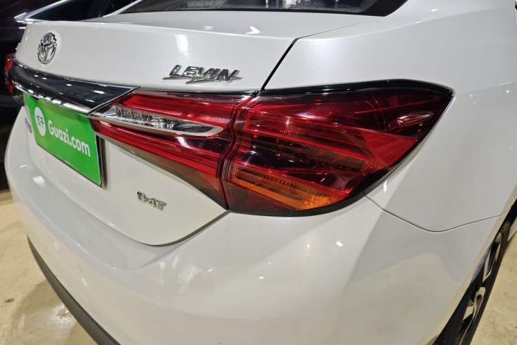 Used Toyota Levin 2017 Revised 185T CVT Elite Edition China V Standard Right Rear Taillight