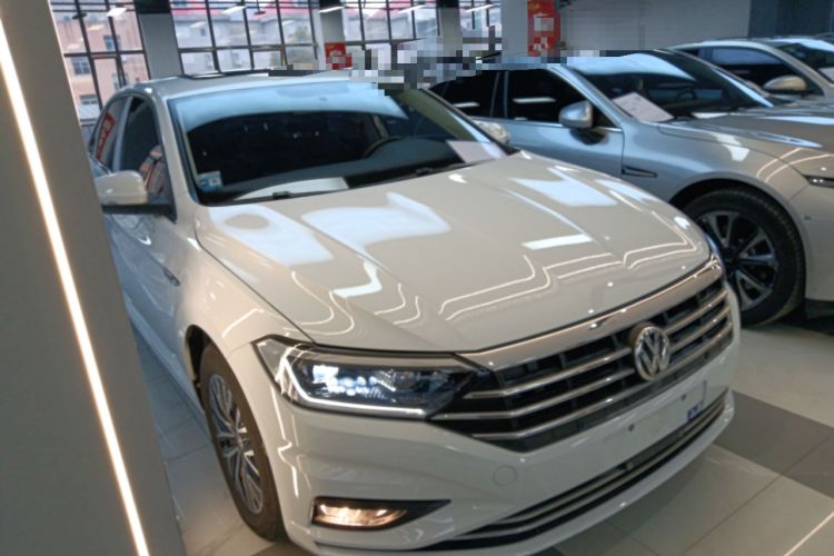 Used Volkswagen Sagitar 2021 280TSI DSG Comfort Connect Edition Front Right 45 Deg