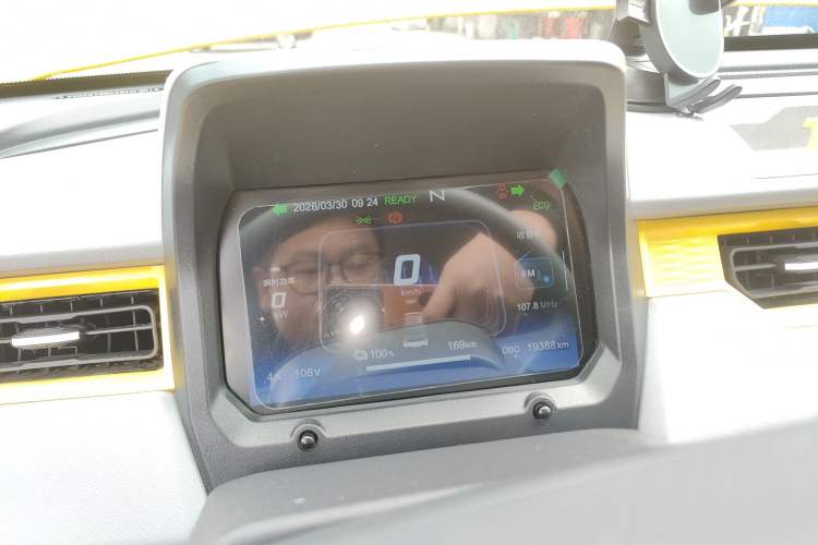 Used Chery QQ Ice Cream 2022 170km Sundae Phosphate Lithium-Ion Instrument Cluster