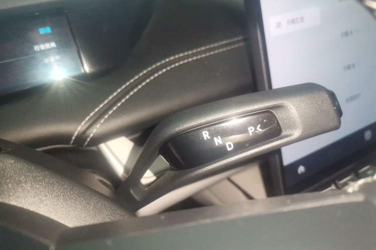 Used Xiaomi Auto SU7 2024 Rear-Drive Long-Range Intelligent Driving Version