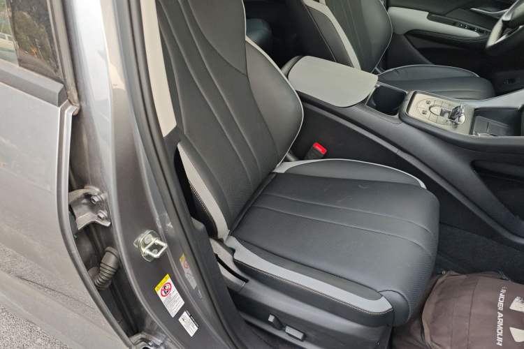 Used BYD Sealion 05 DM-i 2025 DM-i Smart Drive 115KM Flagship Model Right Front Seat