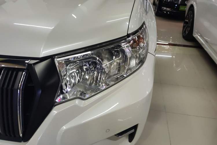 Used Toyota Prado 2018 3.5L Automatic SX Left Front Headlight