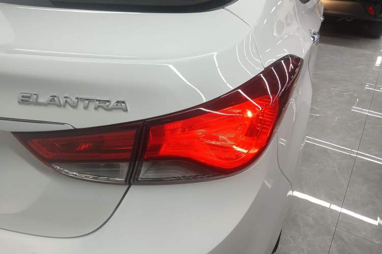 Used Hyundai Elantra (5th Generation / Langdong) 2016 1.6L Automatic Prestige Model
