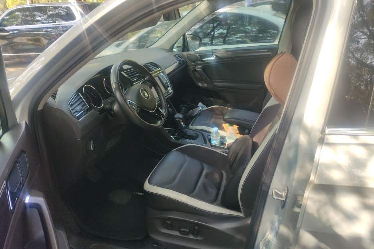 Used Volkswagen Tiguan L 2017 330TSI Automatic Two-Wheel Drive Luxury Edition
