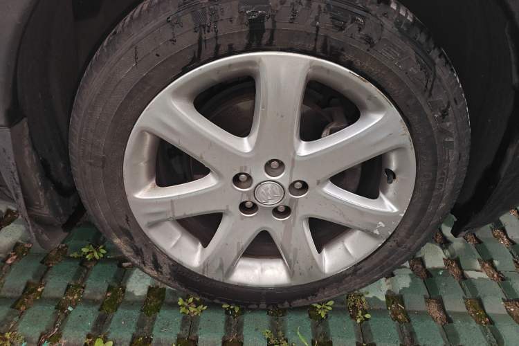 Used Buick Encore 2014 1.4T Manual Two-Wheel Drive Urban Advanced Model Exterior 1