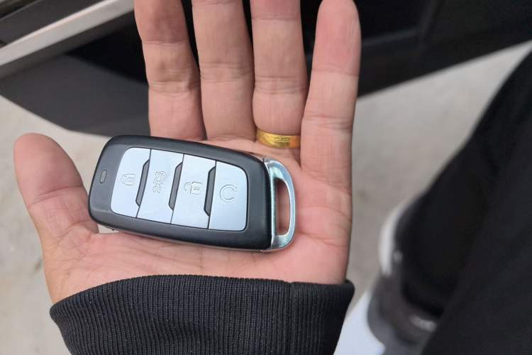 Used CHANGAN CS95 2019 2.0T Two-Wheel-Drive Luxury Version