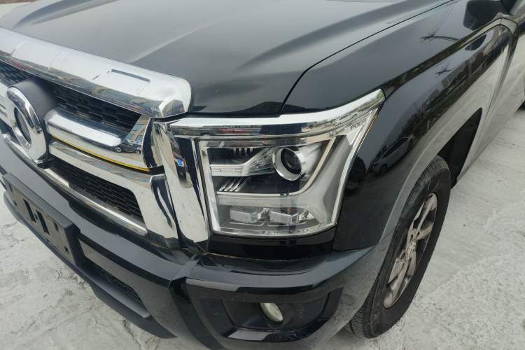 Used Great Wall King Kong Poer 2023 2.0T Automatic Diesel Two-Wheel-Drive Elite Version Flatbed GW4D20M
