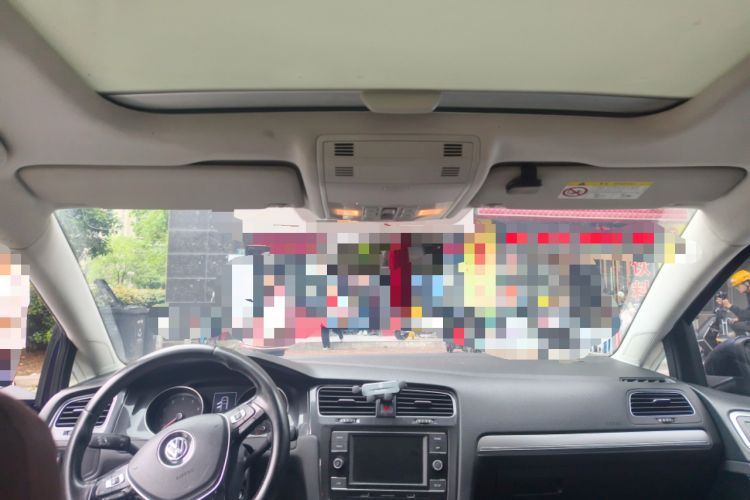 Used Volkswagen Golf 2018 230TSI Automatic Comfort Model Headliner