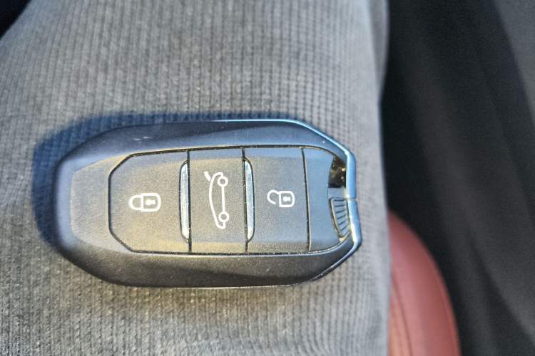 Used Peugeot 4008 2017 380THP Luxury GT Edition Vehicle Key