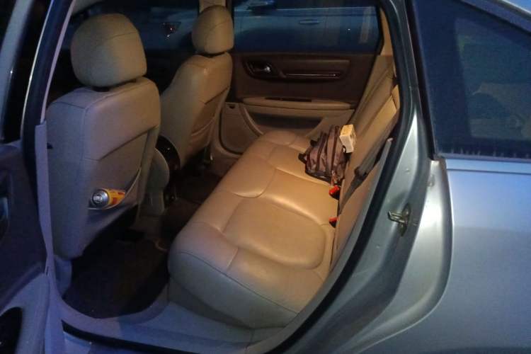 Used Citroen C-Triomphe 2006 2.0L Automatic Luxury Version
