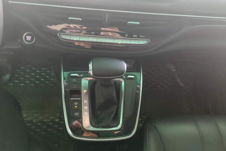 Used GAC Trumpchi M6 2019 270T DCT Luxury Edition (7-seater) China VI