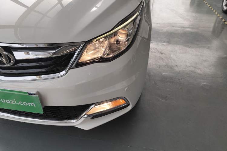 Used CHANGAN KAICHENG Oushang A600 2016 1.5L Manual Luxury 6-Seater Left Front Headlight