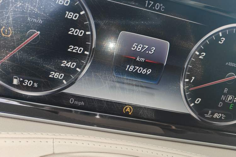 Used Mercedes-Benz S-Class 2014 S 320 L Luxury Model Odometer Close Up