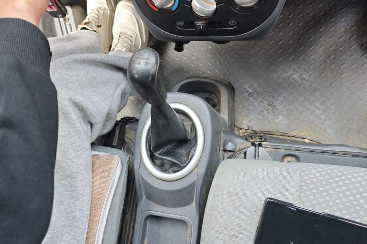 Used BAIC Weiwang 306 2016 1.0L Basic Version 7-Seater LJ465
