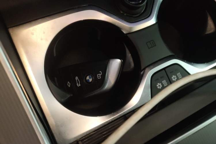 Used BMW X5 (Parallel Import) 2019 xDrive40i Standard 19-inch wheels U.S. specification