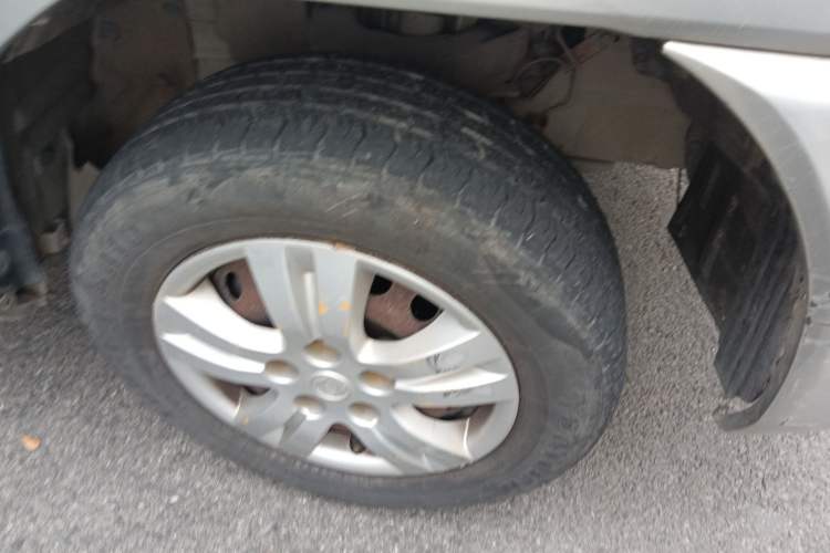 Used FORTHING Lingzhi 2016 V3 1.5L 7-Seater Standard Model China V Emission Standard