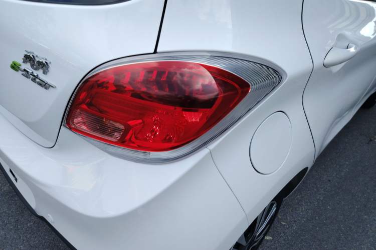 Used CHANGAN OSHAN Benni E-Star 2021 National Edition Xin Yue Version Lithium Iron Phosphate (31.86 kWh)
