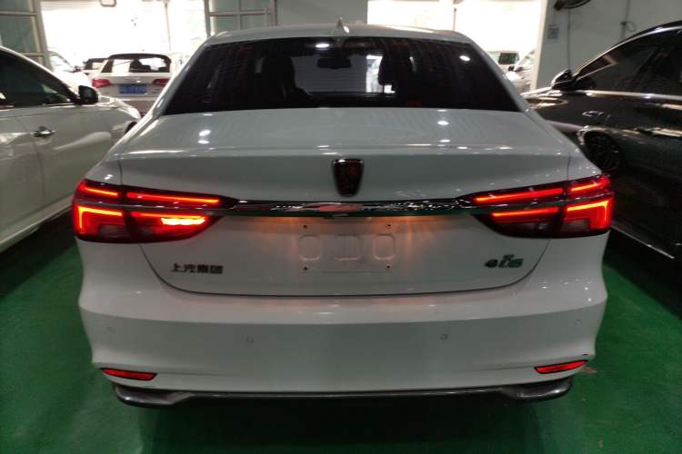 Used Roewe i6 New Energy 2017 45T Hybrid Connective Smart Luxury Edition