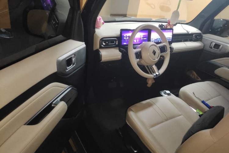 Used Baojun Spark 2023 Intelligent Premium Edition Driver Seat