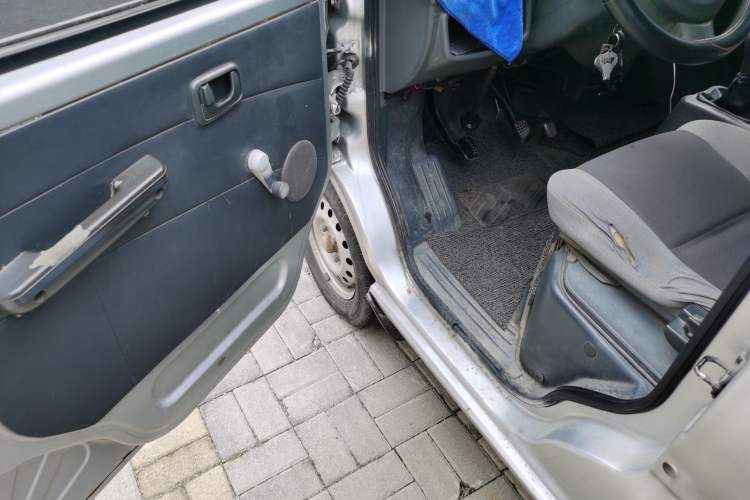 Used Wuling Zhiguang 2013 1.0L Practical Version