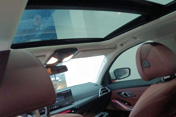 Used BMW 3 Series 2025 325Li M Sport Package Headliner